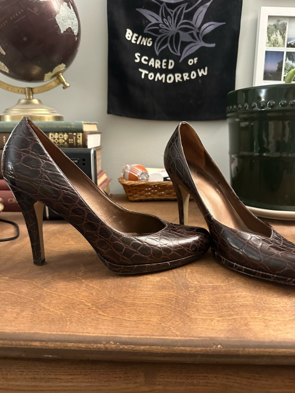 Harold's Dark Brown Croc-Embossed Leather Heels